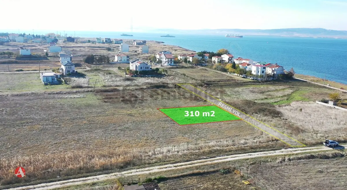 Lapseki, Çardak, Denize 100 M. Mesafede 310 M2 İmarlı Arsa