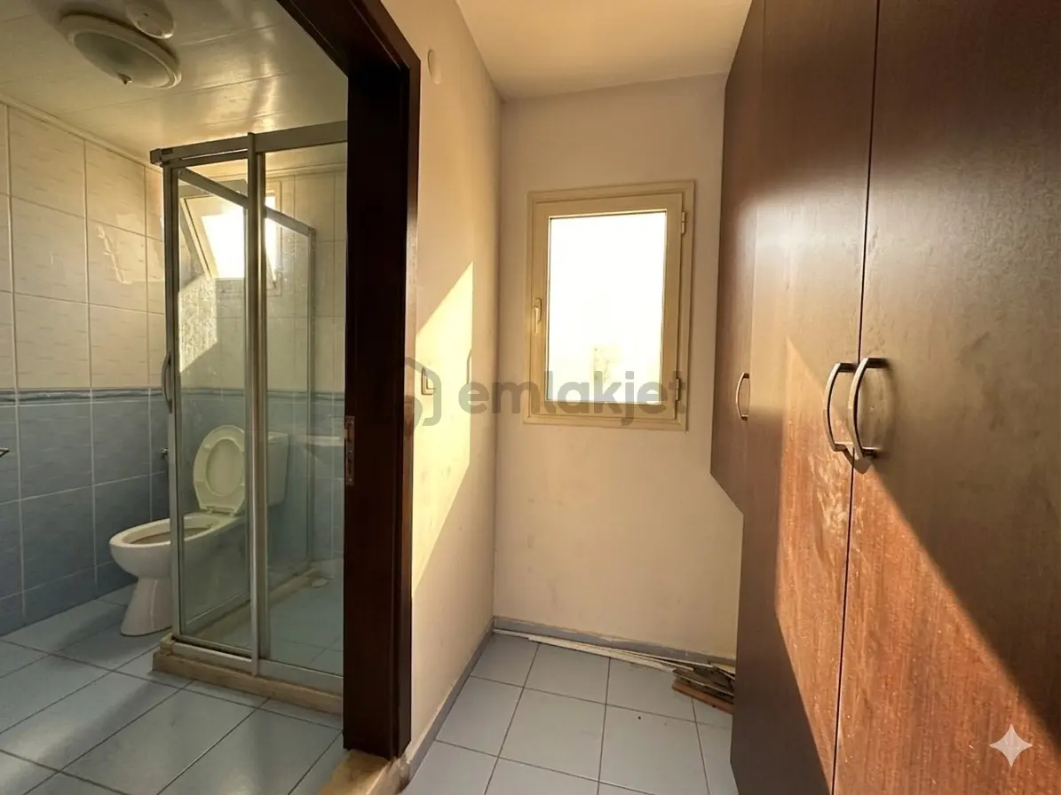 Konak Eşrefpaşa'da 7 Katlı Komple Kiralık Bina - 20