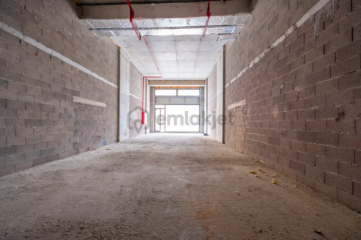 Sinpaş Finans Şehir Cadde Üstü Kiralık 173 M2 Dükkan - 6