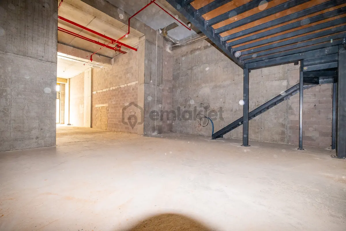Sinpaş Finans Şehir Cadde Üstü Kiralık 173 M2 Dükkan - 4