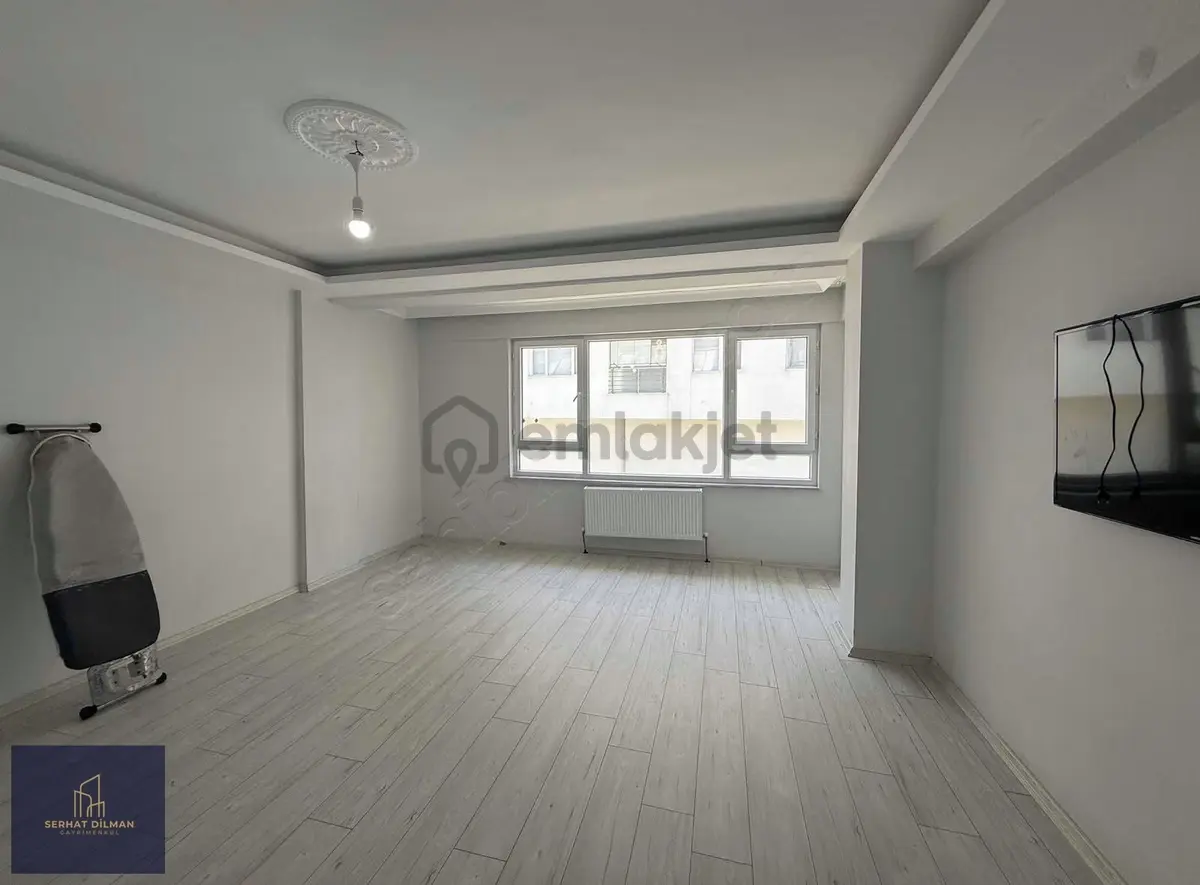 Dumlupınar Caddesi Yakını 4+1 - 21