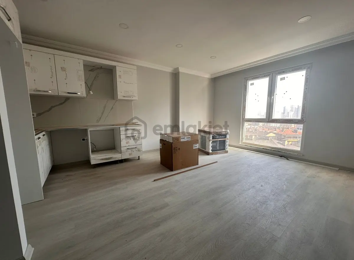 Ümraniye Metronom'da Satılık 1+1 Lüks Daire - 13