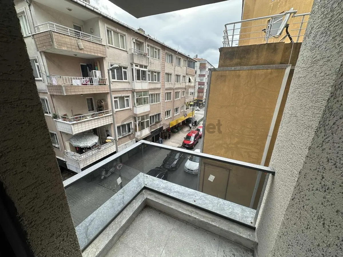 Cennet Mahallesinde Yeni Binada Ferah 3+1 | Metrobüse 3 Dakika - 12