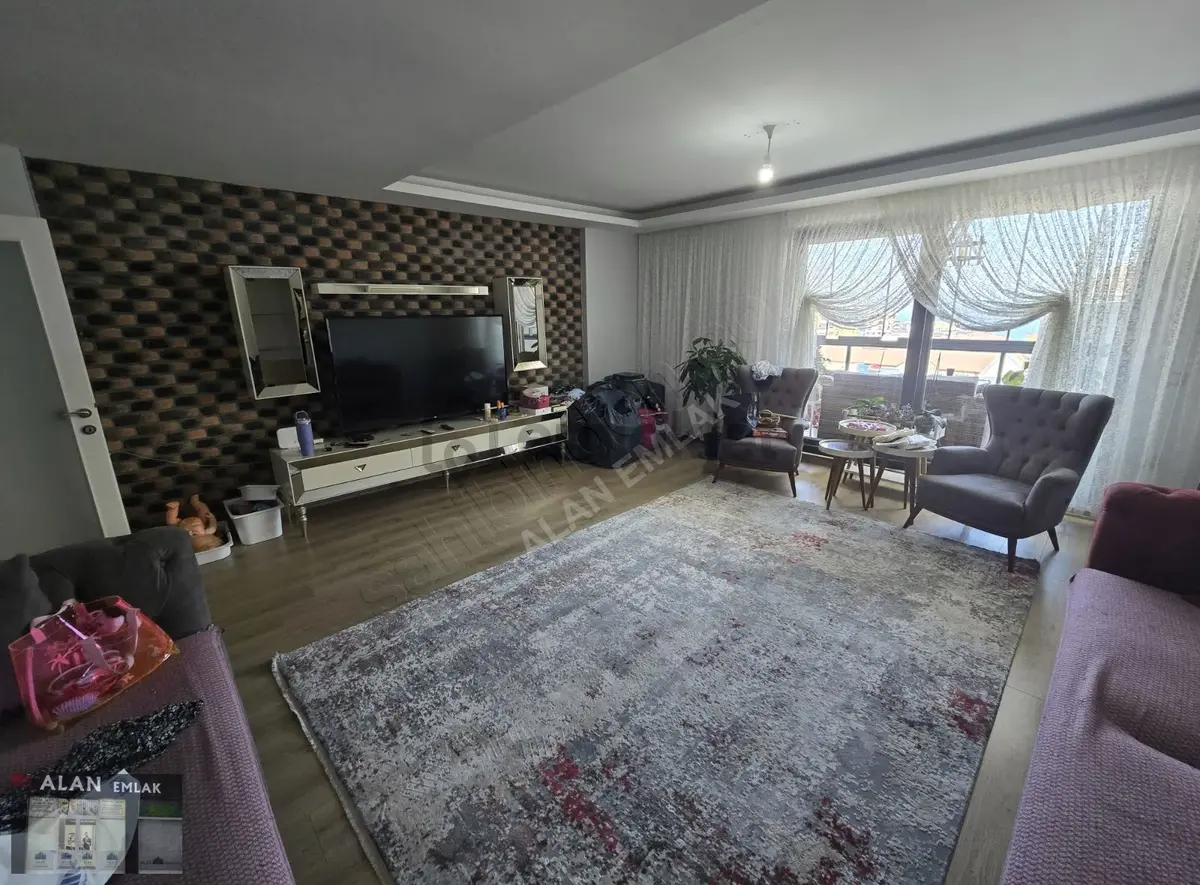 Halitpaşada Kiralık 4+1 - 16