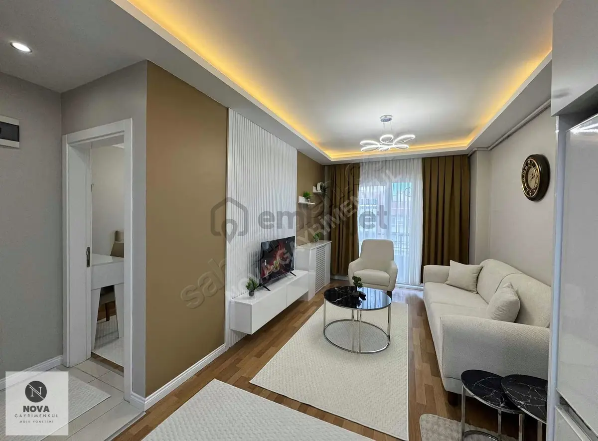 Atatürk Caddesi Üzerinde 1+1 Geniş M2 Satılık Daire - 22