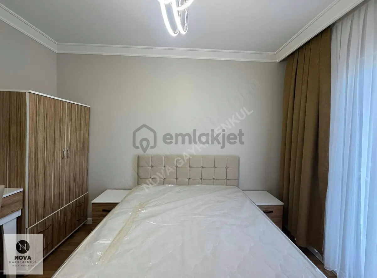 Atatürk Caddesi Üzerinde 1+1 Geniş M2 Satılık Daire - 28