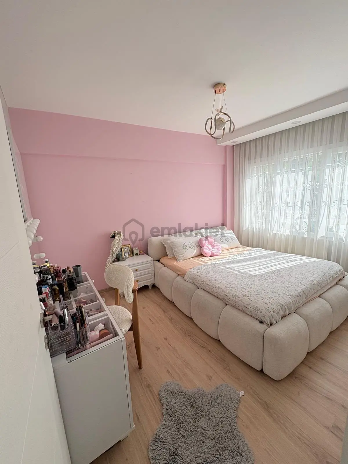 Güzelyalı'da Modern Tadilatlı 3+1 Satılık Daire - 34