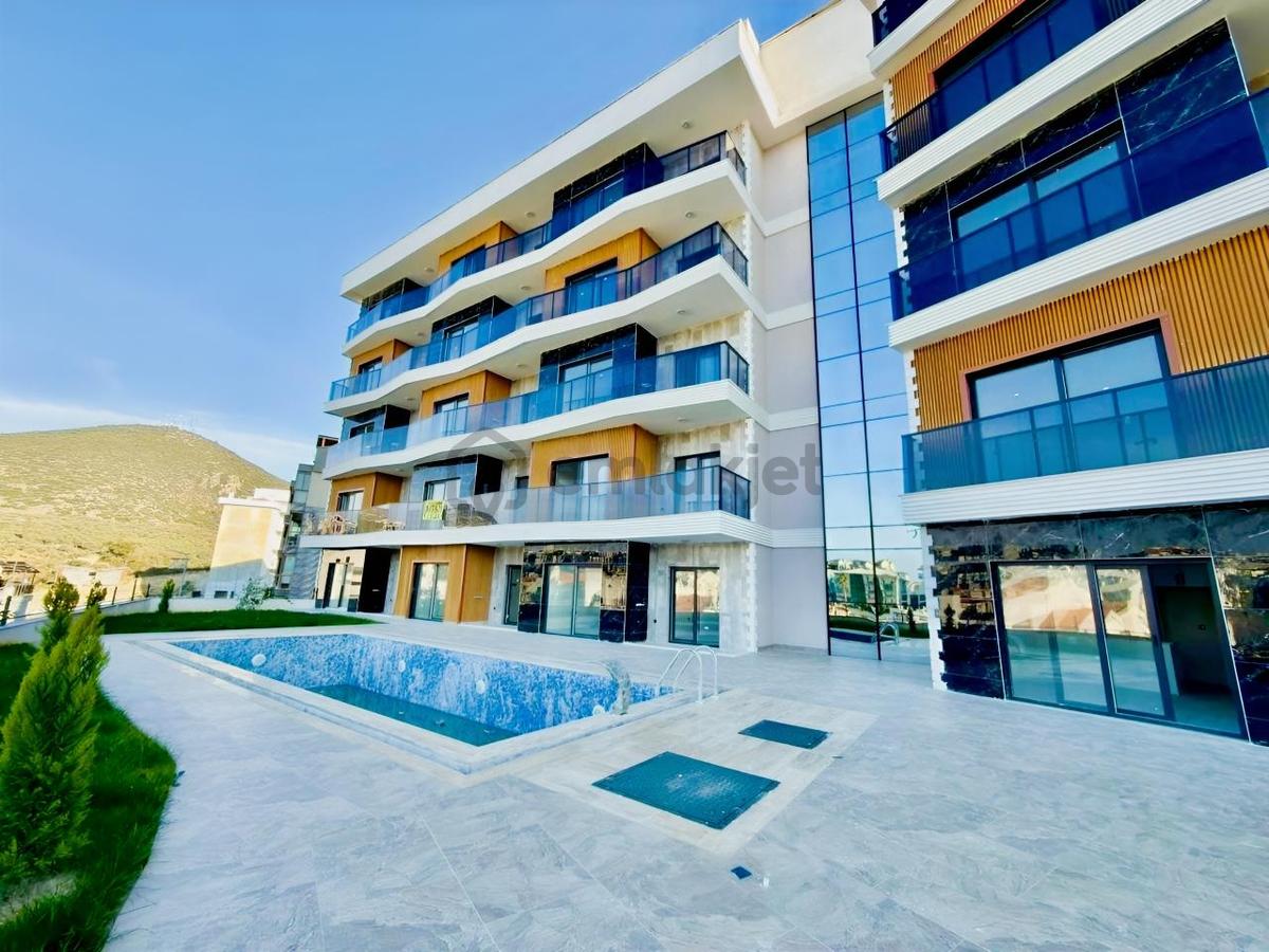 Kuşadası Merkezde Fırsat Satılık 1+1 Daire !