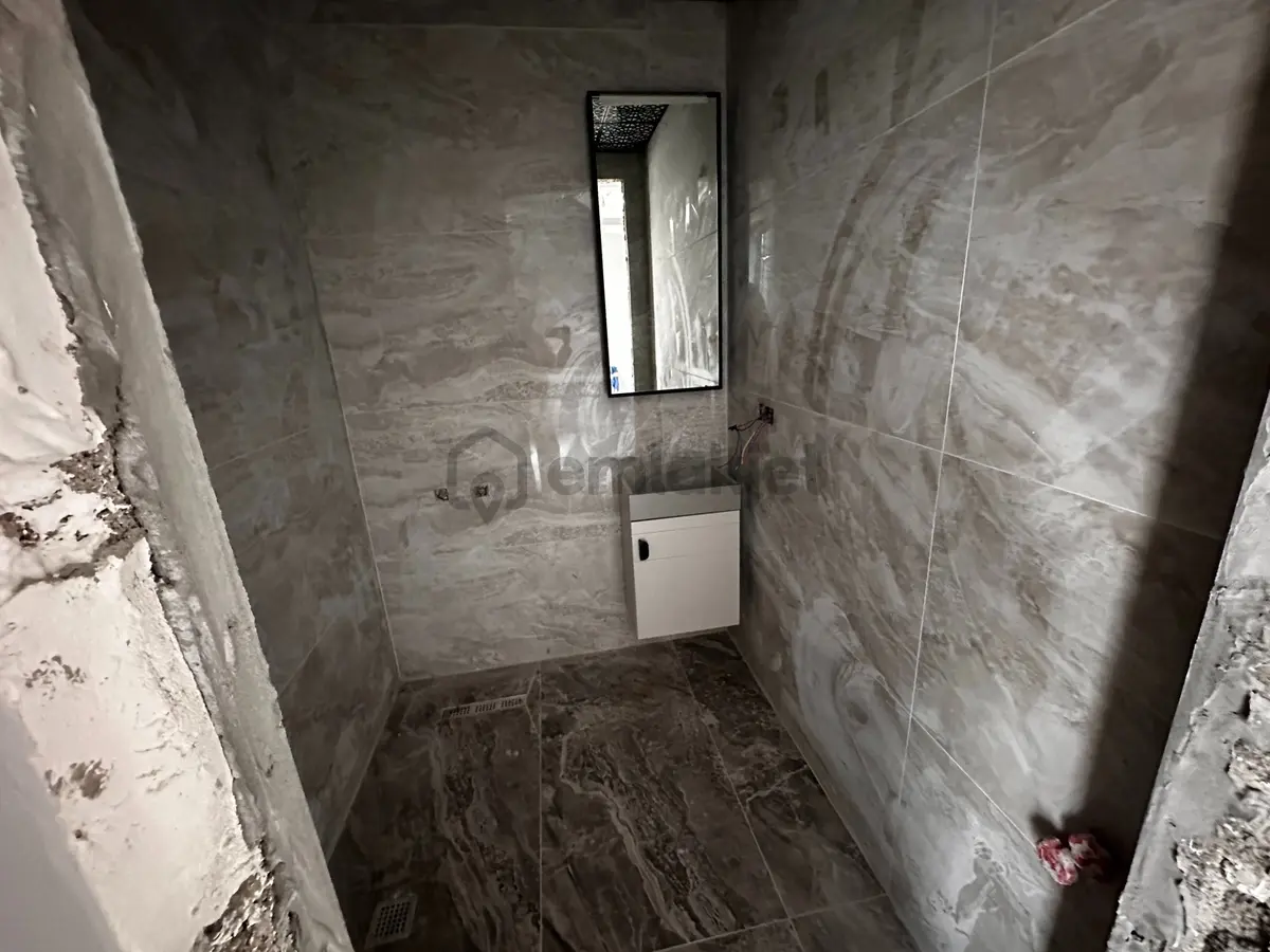 Bağlıcada Satılık Lüks 4+1 Villa Daire Takaslı - 6