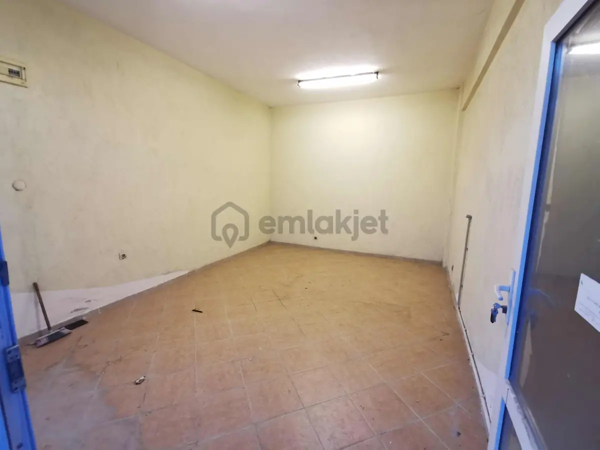 Bulut Emlak'tan Kiralık Depo - 10 Bin Tl - 9