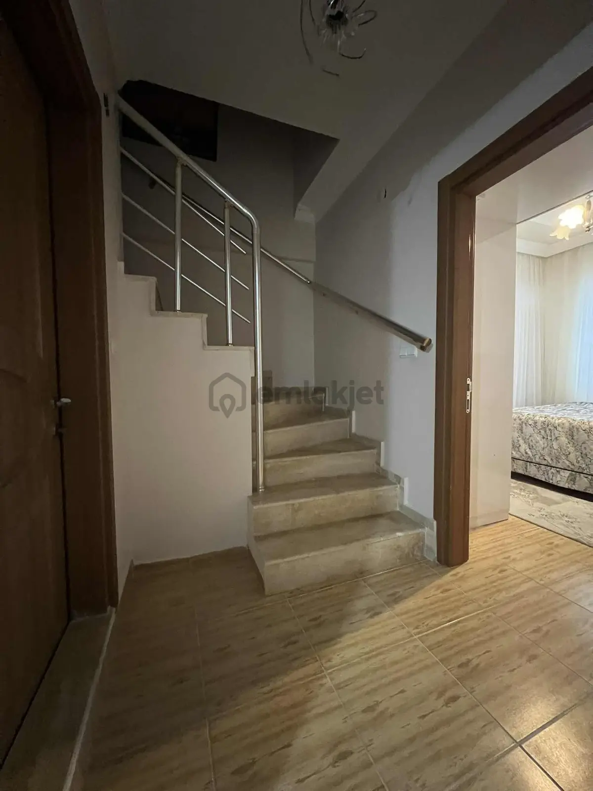 Didim Efeler'de 4+1 Eşyalı Satılık Dubleks - 24