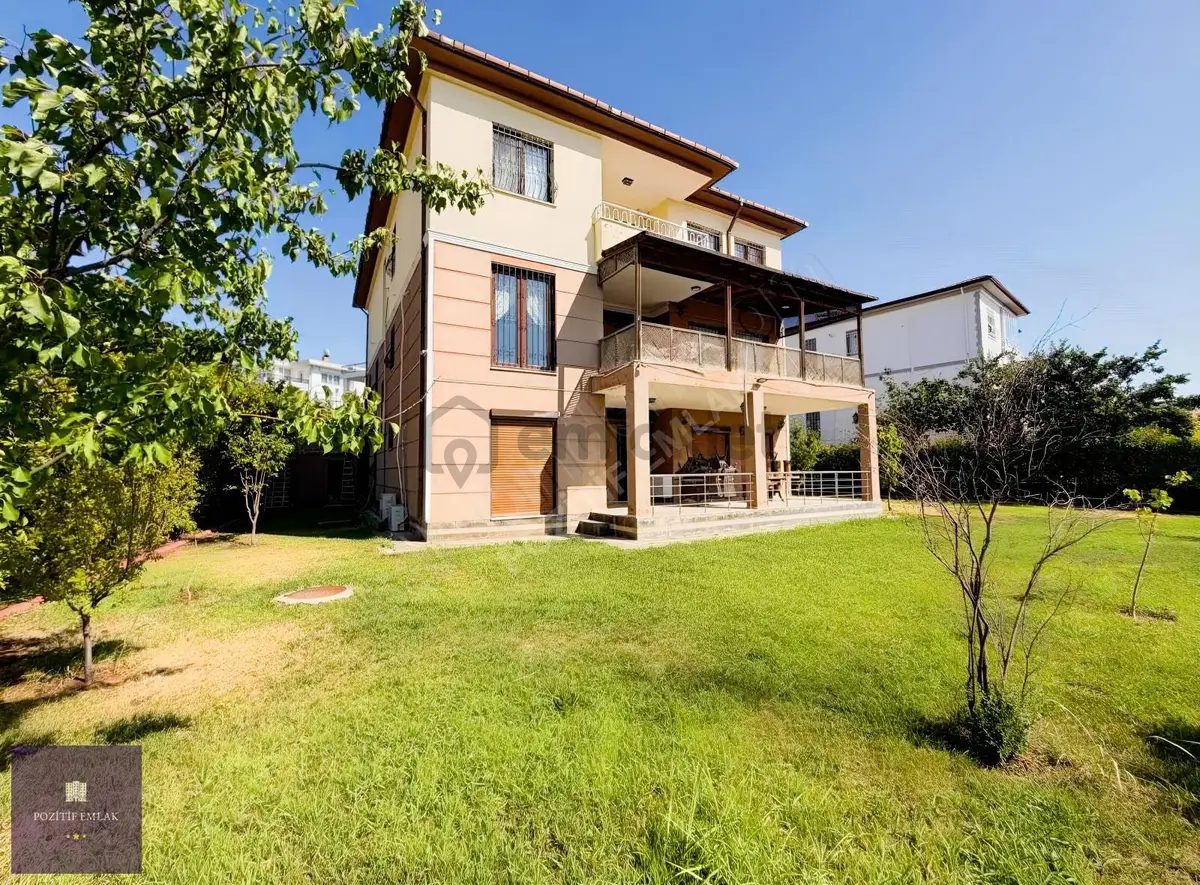 10 Odalı Triplex Villa - 12