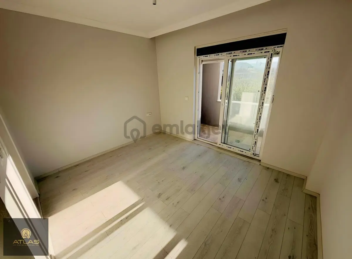 Ebeveyn Banyolu Ara Kat 3+1 Sıfır Daire - 13