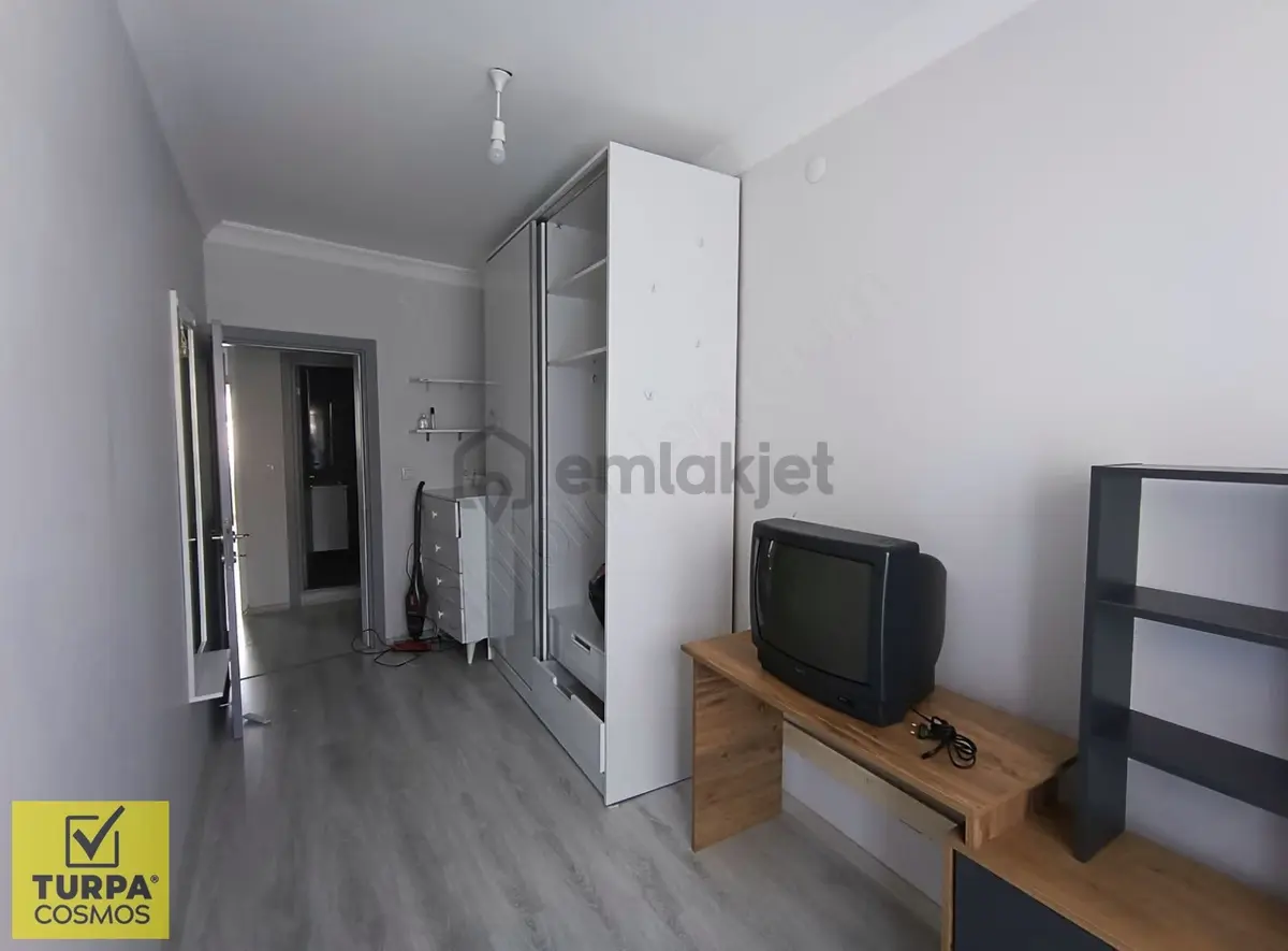 Cadde Üzerinde Full Tadilatlı Kaçırılmaz Fırsat Satılık Daire - 35