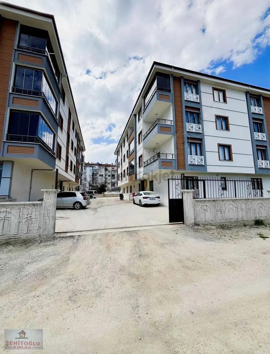 Boyabat Yenimahallede Sıfır 2+1 Satılık Daire - 14
