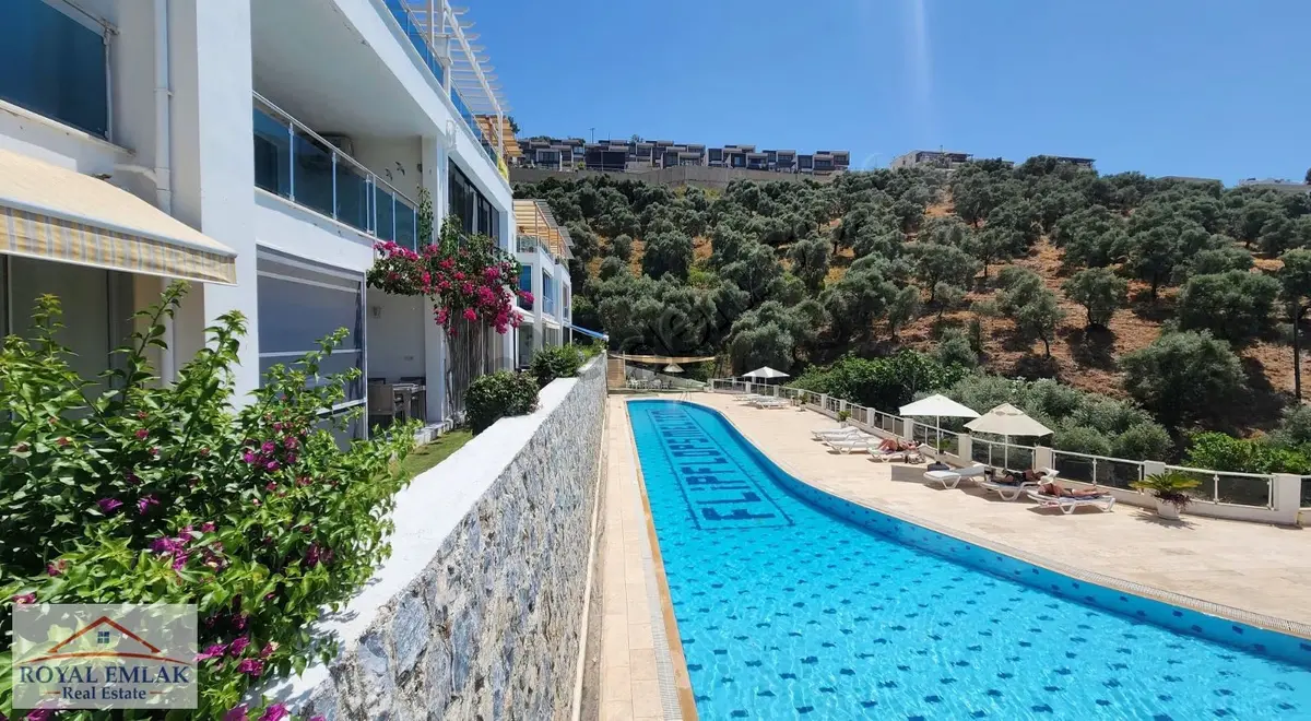 Güllükte Deniz Manzaralı Site İçerisinde 1+1 Satılık Daire - 7