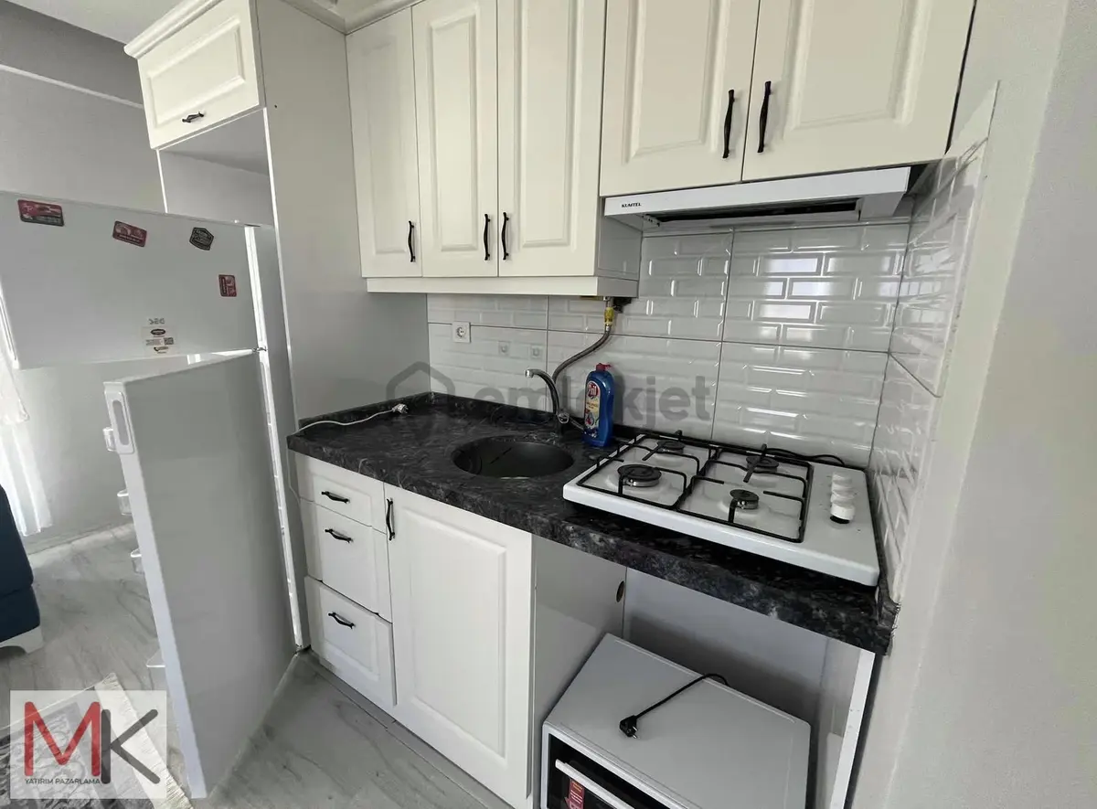 Bulvara Cephe Kiralık Eşyalı Manzaralı 1+1 - 7