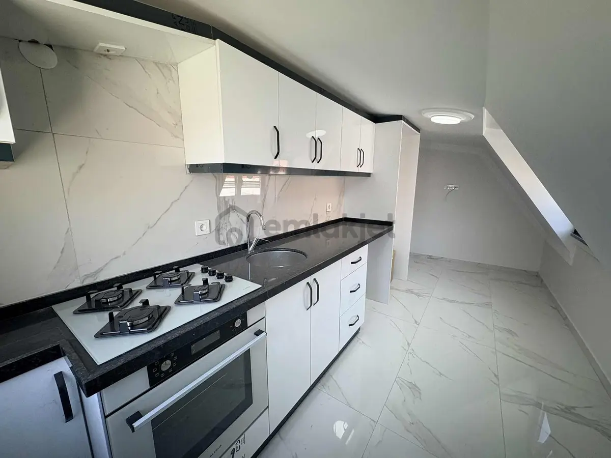Metroya Yakın Konumda Geniş Ve Modern 3+1 Daire - 2