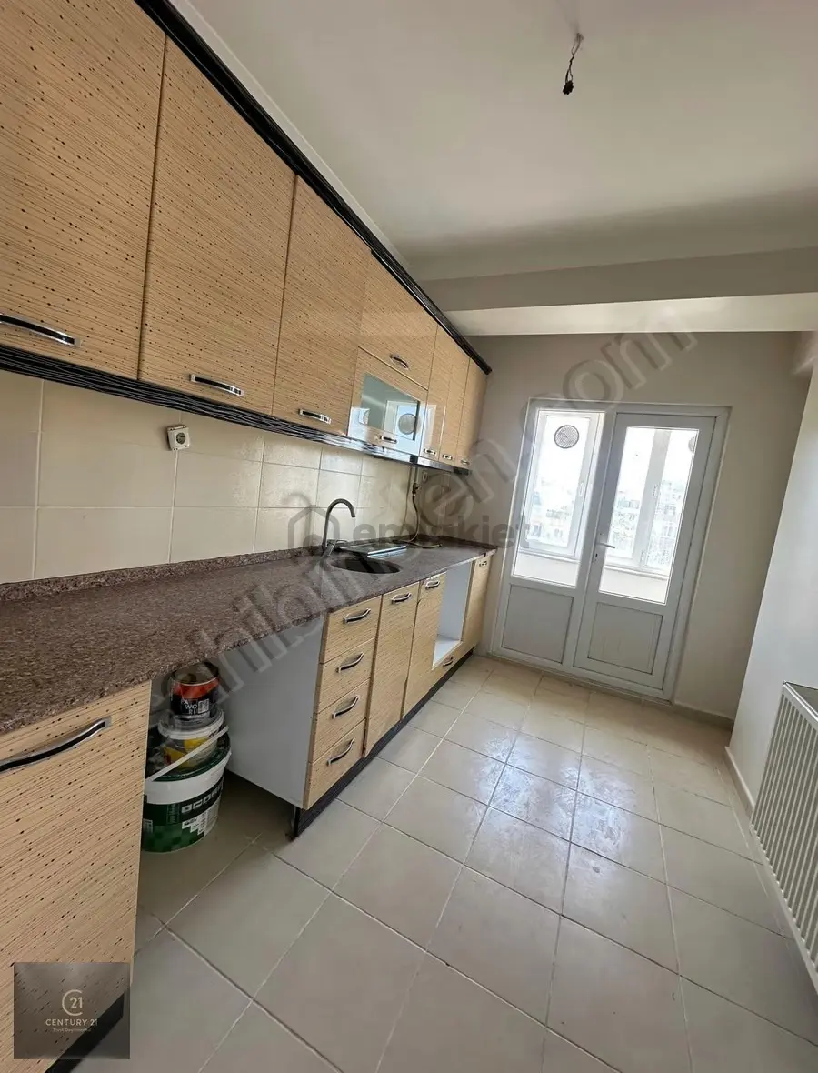 Levent Mahallesinde Güneş Alan Ferah Satılık Daire - 9