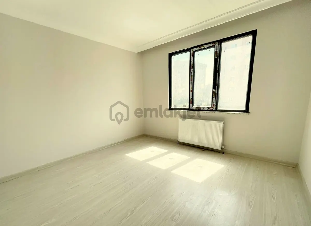 Mertcan'dan Havuzlu Güvenlikli Lüks Sitede Ara Kat 2+1 Daire - 7