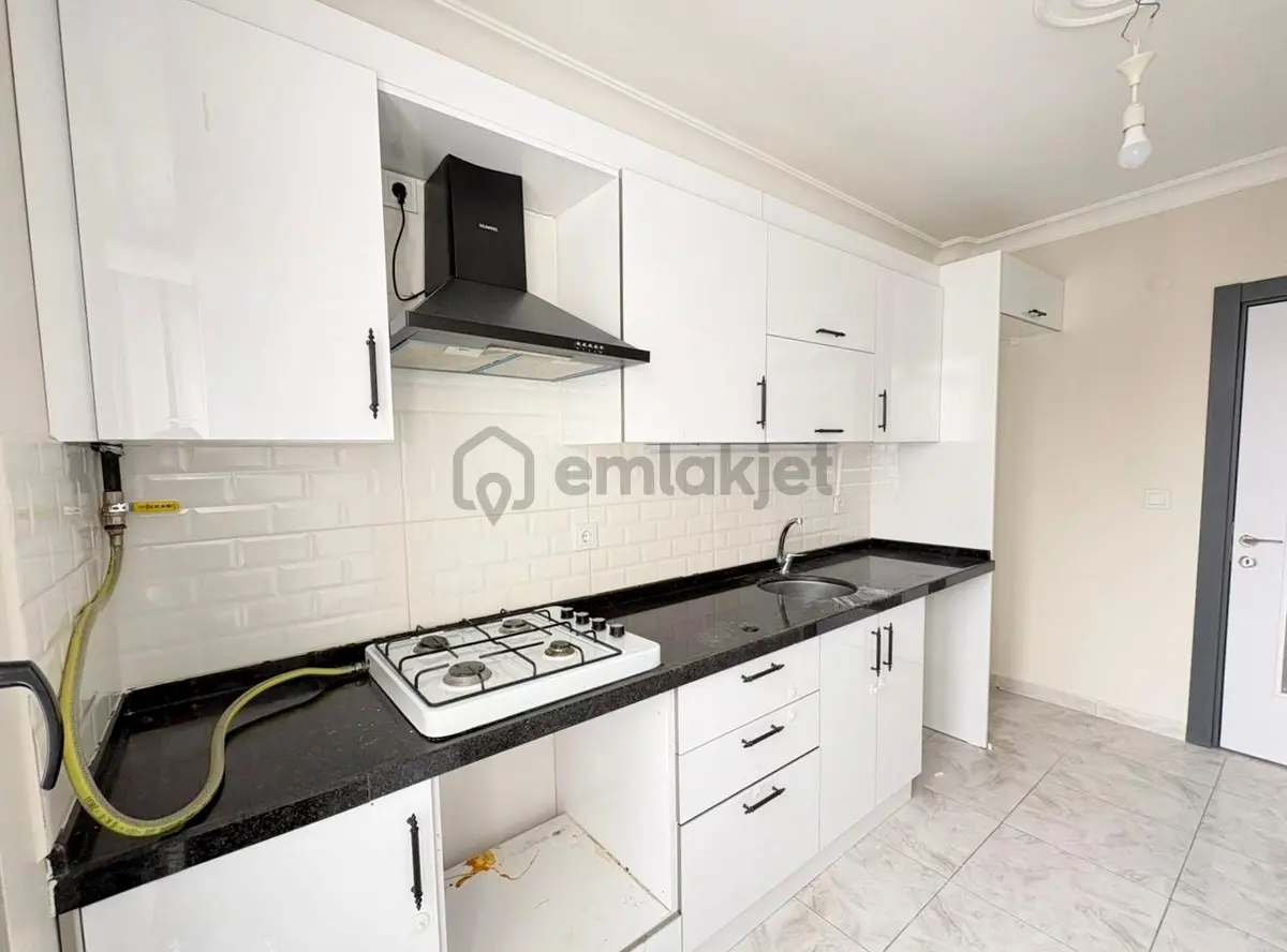 Mertcan'dan Havuzlu Güvenlikli Lüks Sitede Ara Kat 2+1 Daire - 5