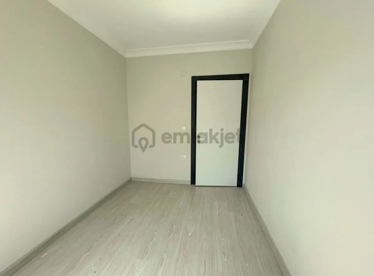 Mertcan'dan Havuzlu Güvenlikli Lüks Sitede Ara Kat 2+1 Daire - 10