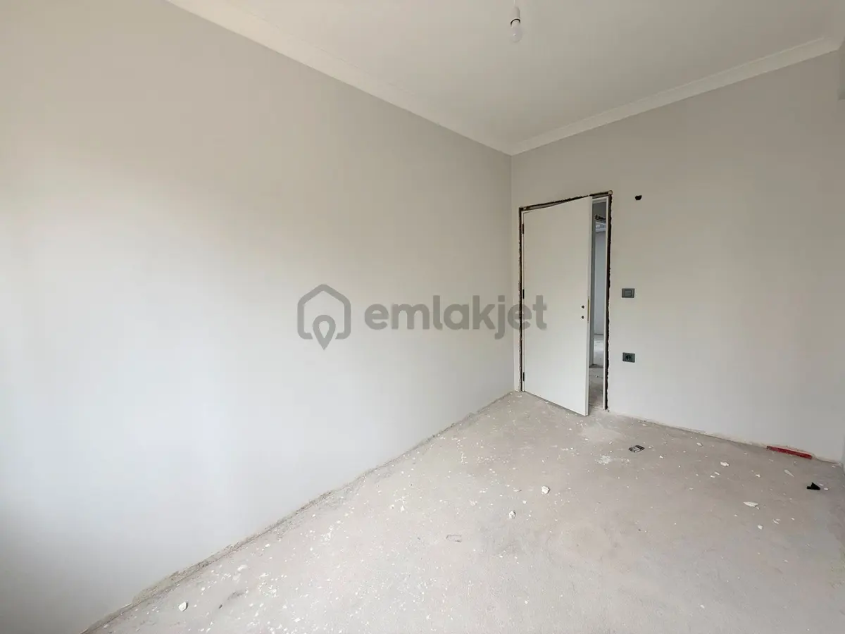Mertcan'dan Yayalar Mah. İskanlı Açık Balkonlu 3+1 Daire - 11