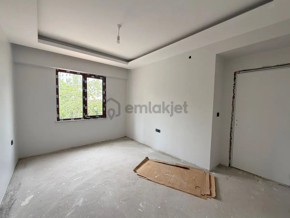 Mertcan'dan Yayalar Mah. İskanlı Açık Balkonlu 3+1 Daire - 8