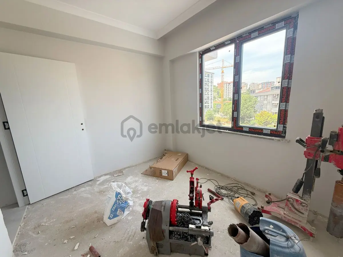 Mertcan'dan Yayalar Mah. İskanlı Açık Balkonlu 3+1 Daire - 12