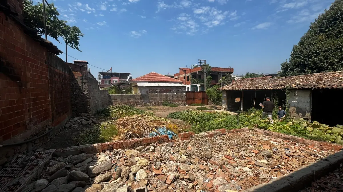 Aydın Efelerde Elektirik Ve Suyu Olan 387 M2 Kargir Evli Arsa - 8