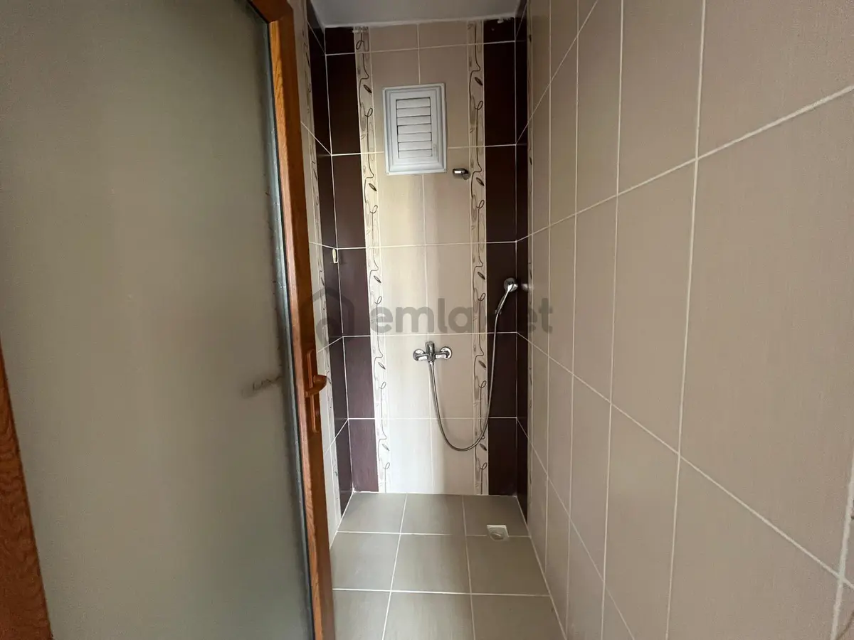 Sahibinden Fertek Yolu Üzerinde 4+1 Full Yapılı Daire - 21