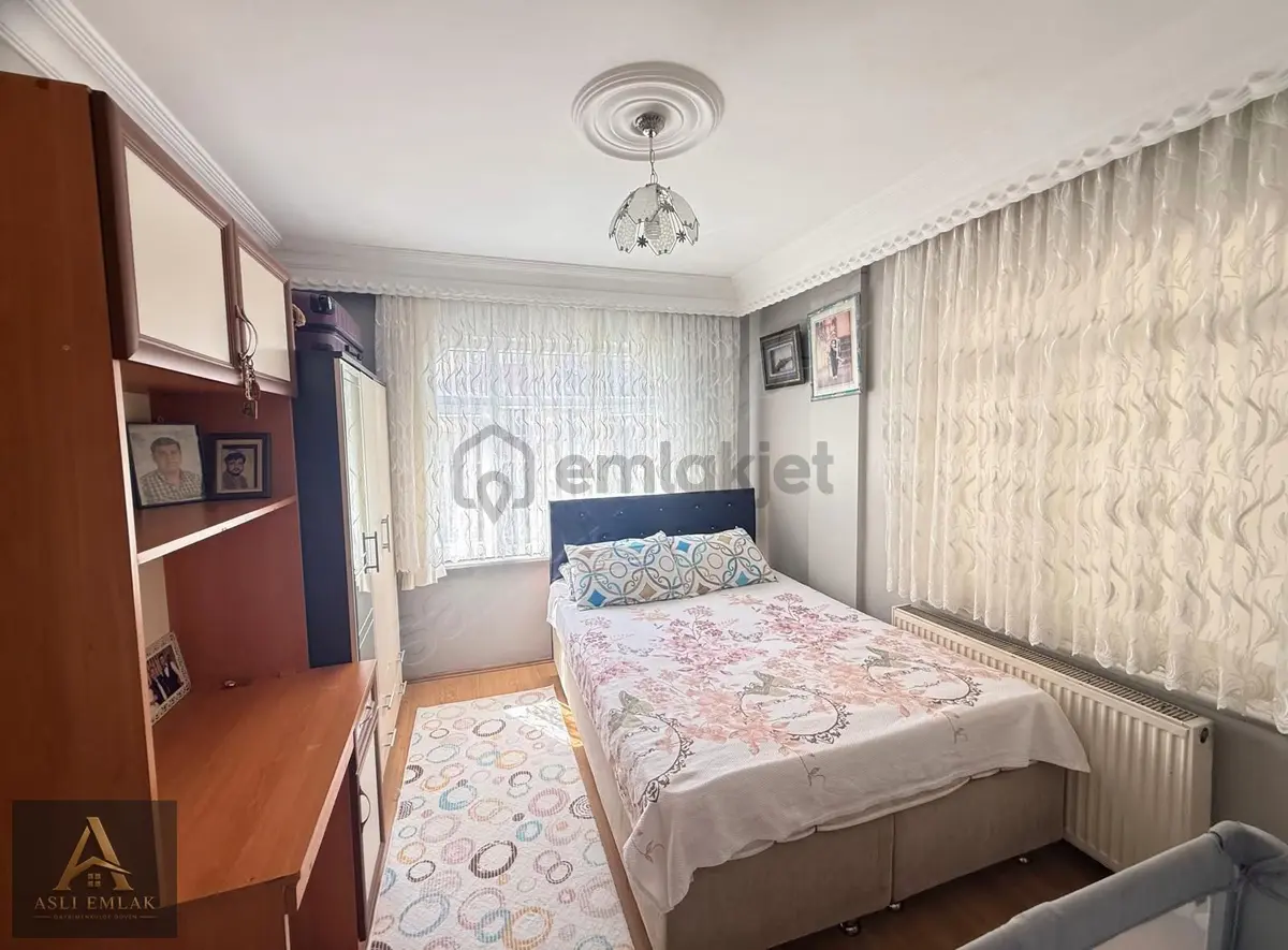Aslı Emlaktan Satılık 3+1 140 M2 1.kat Daire - 13