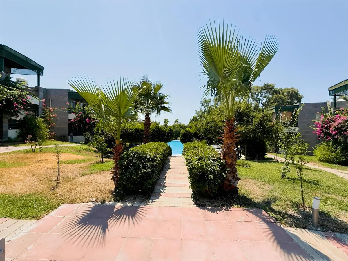 Anatolia Beach Residence'da, Denize Sıfır, Satılık 2+1 Daire - 32