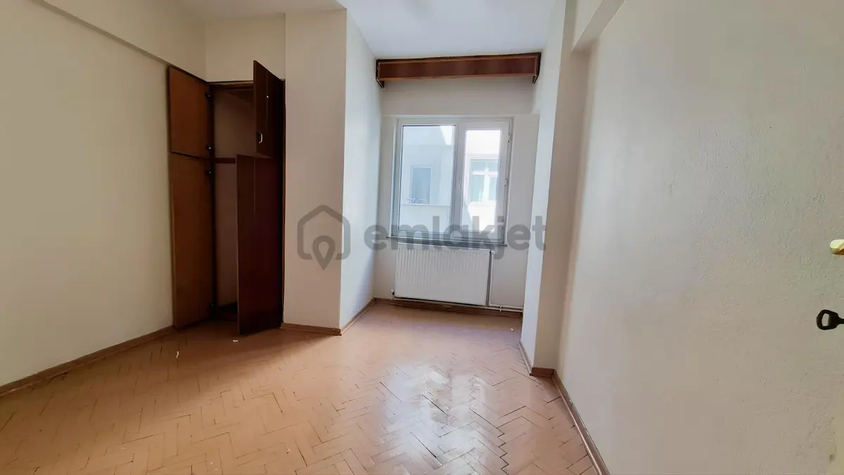 Hastane Caddesi Üzerinde 2+1 Kiralık Daire - 23