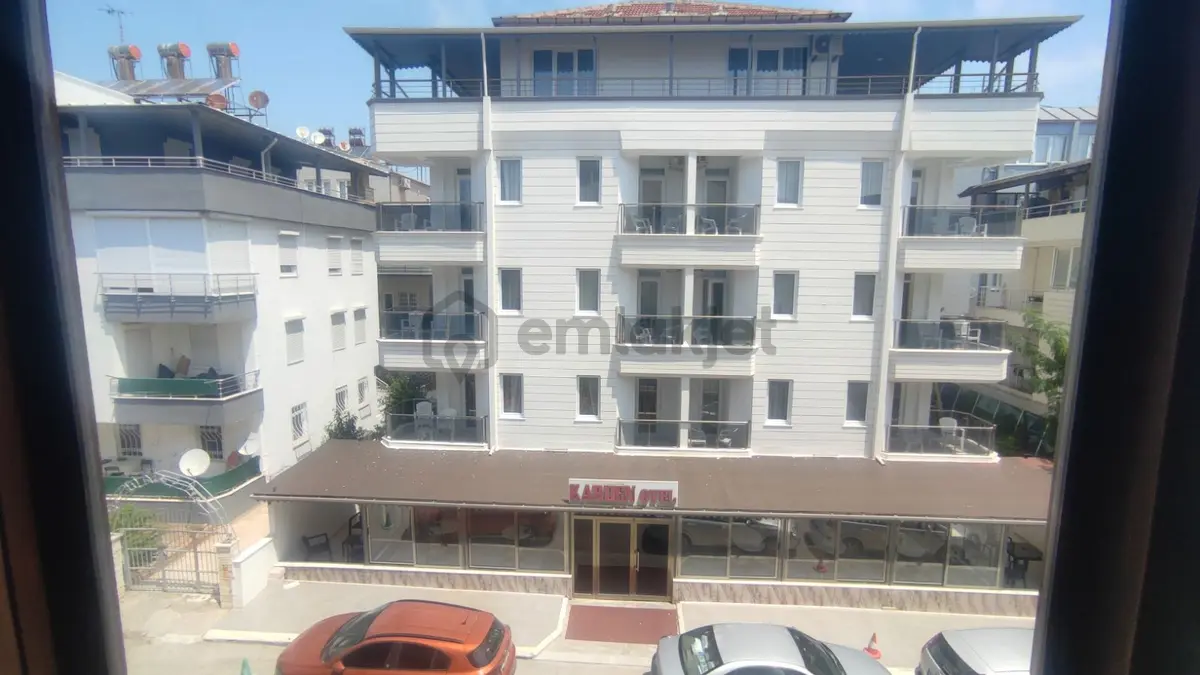 Antalya Muratpaşa Lara'da Komple Bina - 4