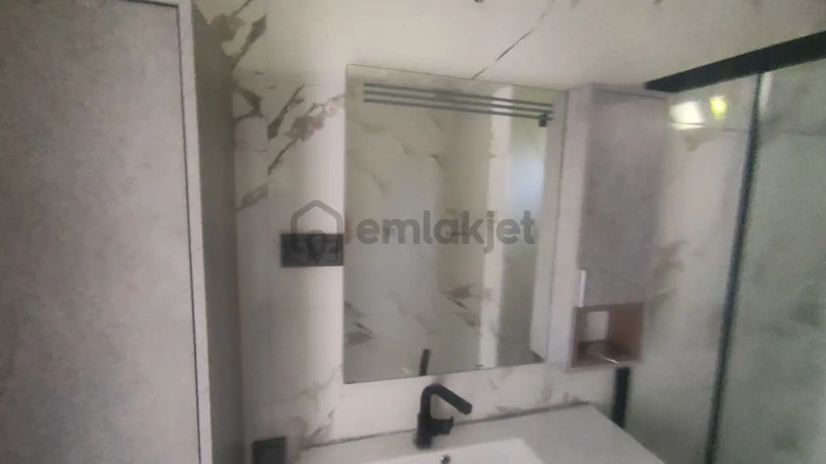 Antalya Muratpaşa Lara'da Komple Bina - 13
