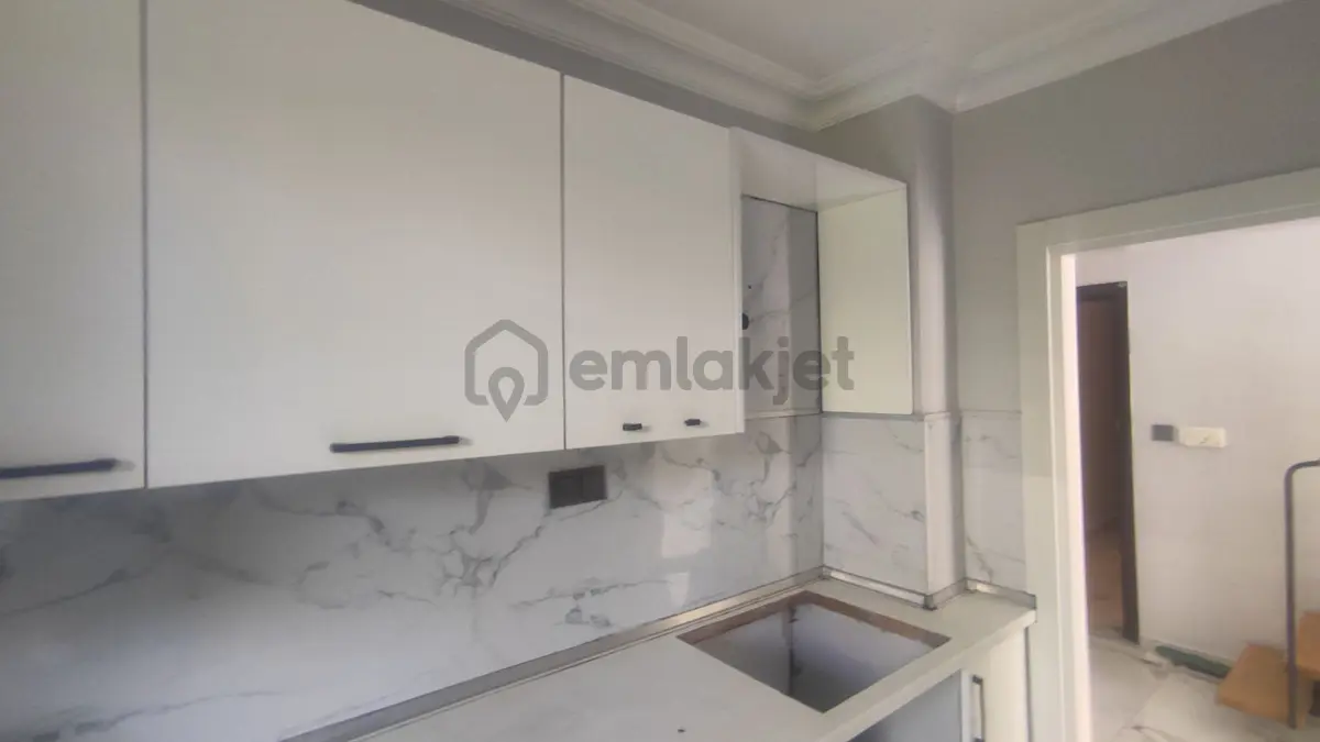 Antalya Muratpaşa Lara'da Komple Bina - 28