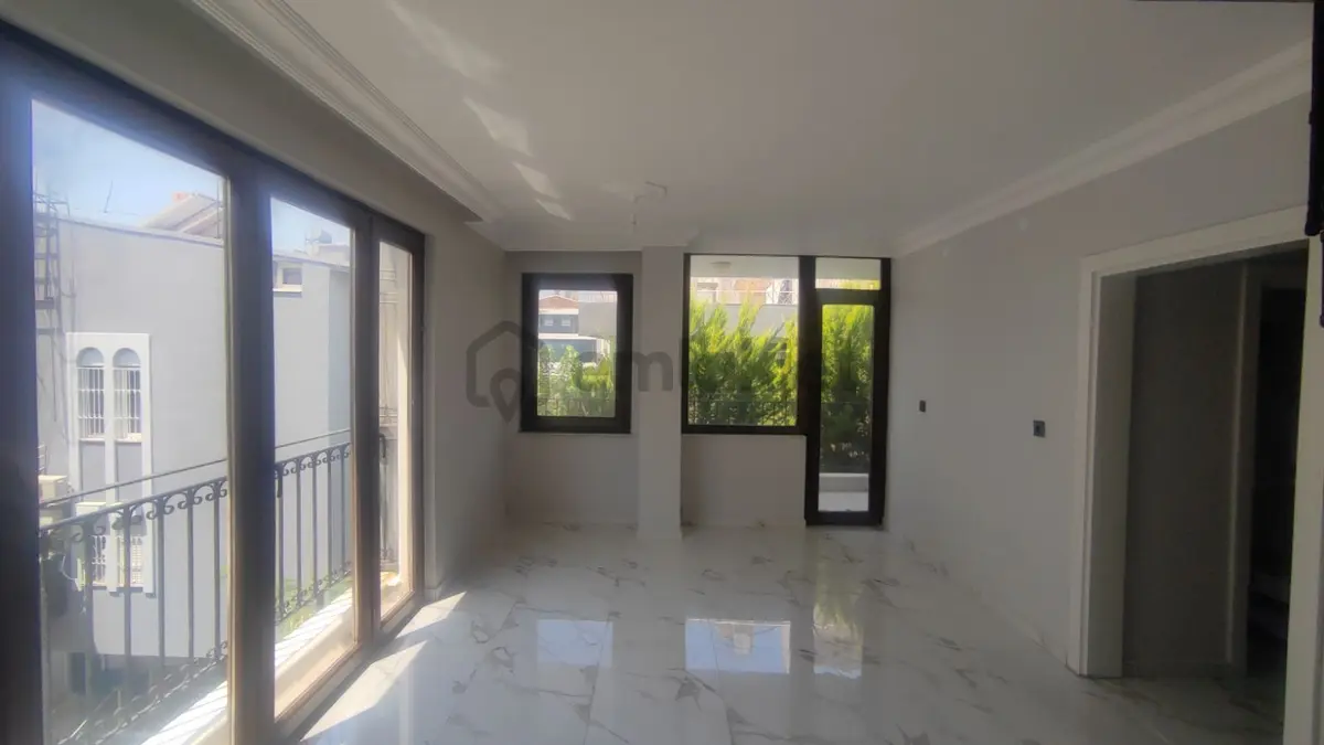 Antalya Muratpaşa Lara'da Komple Bina - 10