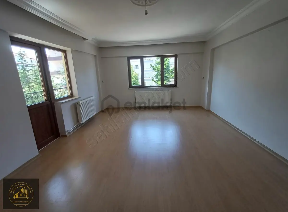 Bahçelievlerde 3+1 Kiralık Geniş Daire - 11