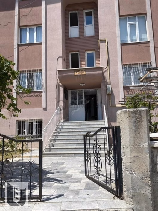 Uydukent Emlaktan Satılık 3+1 Bahçe Kat/ M. Fevzi Çakmak Mah.