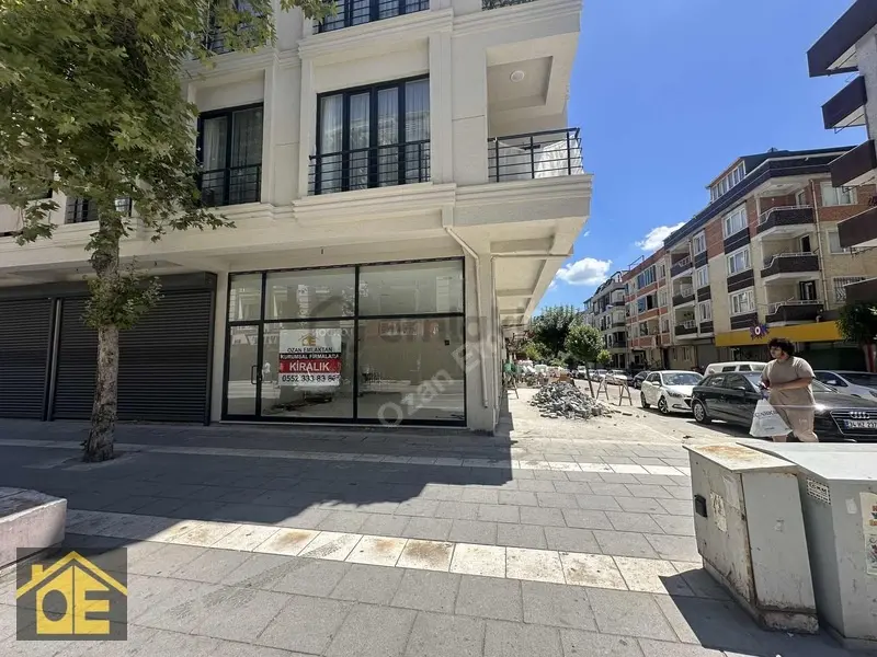 Ozan'dan Kapalı Cadde Köşe Konumlu Dükkan - 11
