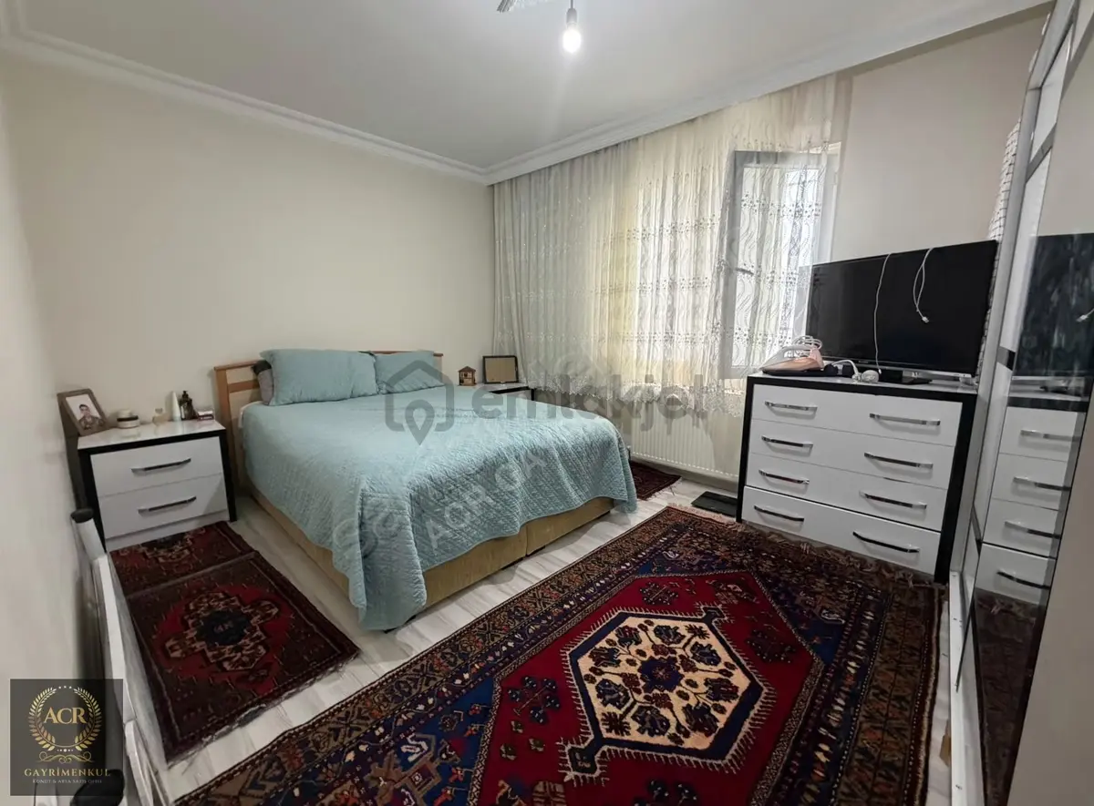 Acr'den Erdinç Caddesinde Ara Kat 3+1 140 M2 Geniş Daire - 23