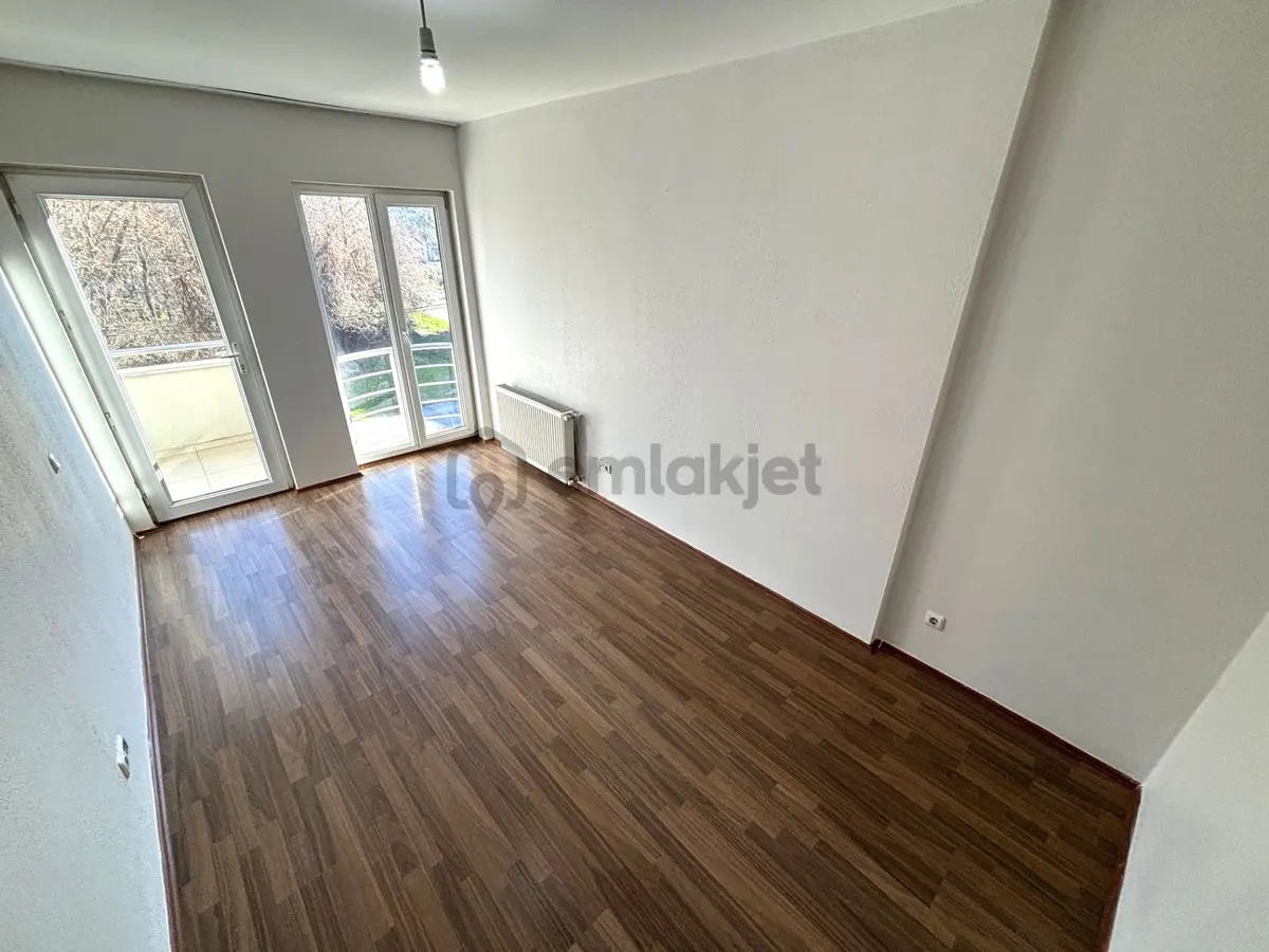 𝄞melodi'den İkizçay'da Havuzlu Güvenlikli Sitede Arakat Ön Cephe Ayrı Mutfaklı 2+1 Daire - 11