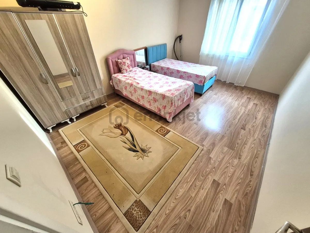 Melodi'den Altınkum'un En Geniş Evlerinden Full Eşyalı Ara Kat 1+1 Denize Yakın Daire - 3