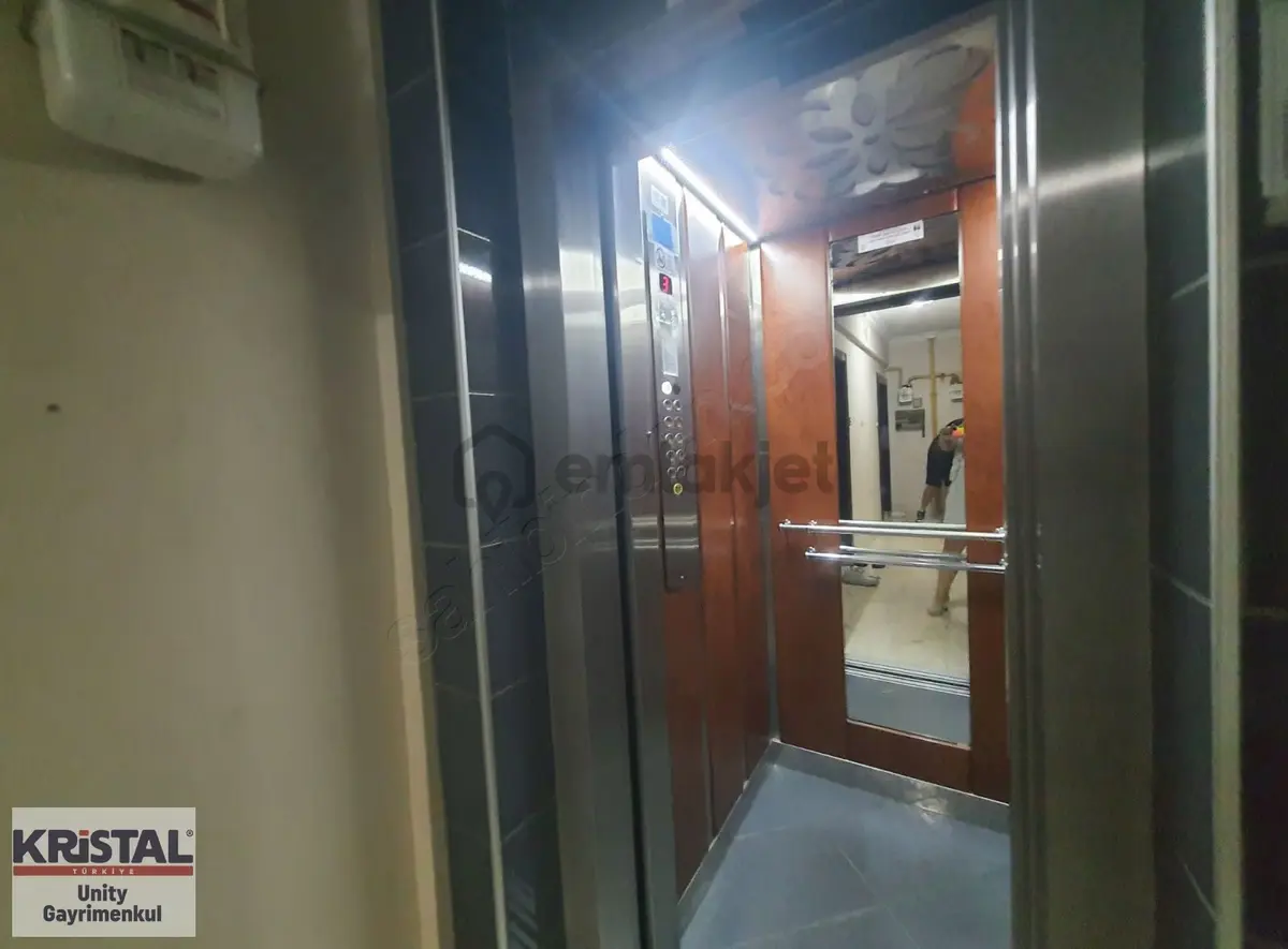 Kr Unıtyden Yenibağlarda 1+1 Kiralık Apart - 24