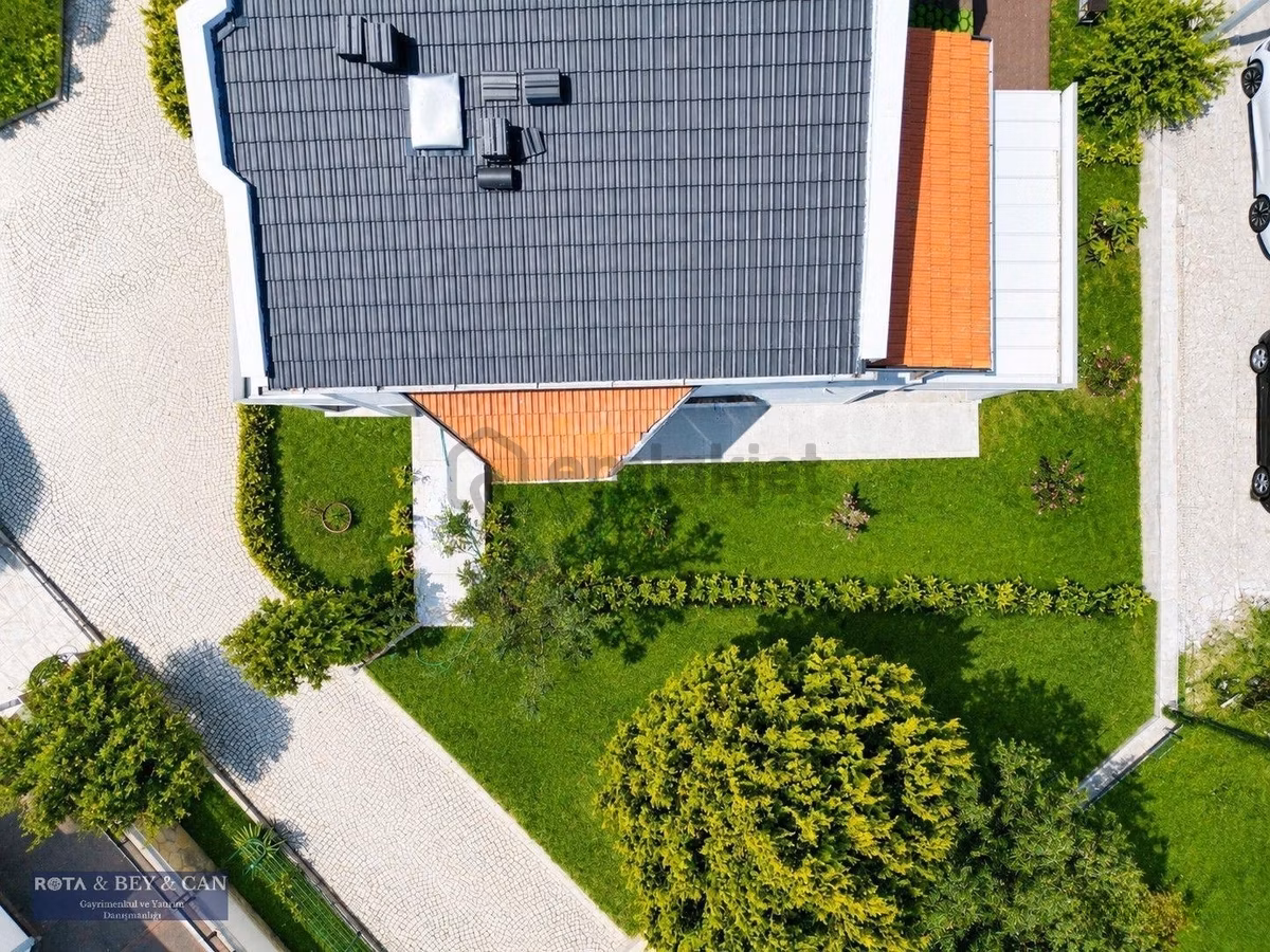 Rota'dan | Site İçerisinde | Mükemmel İşçilikli | Köşe 4+1 Villa - 2
