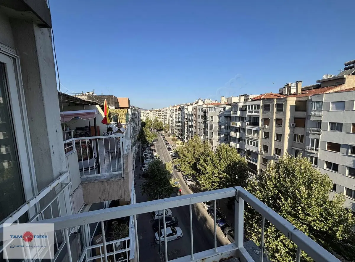 Küçükyalı'da Mithat Paşa Caddesi'nde Satılık 3+1 Daire - 12