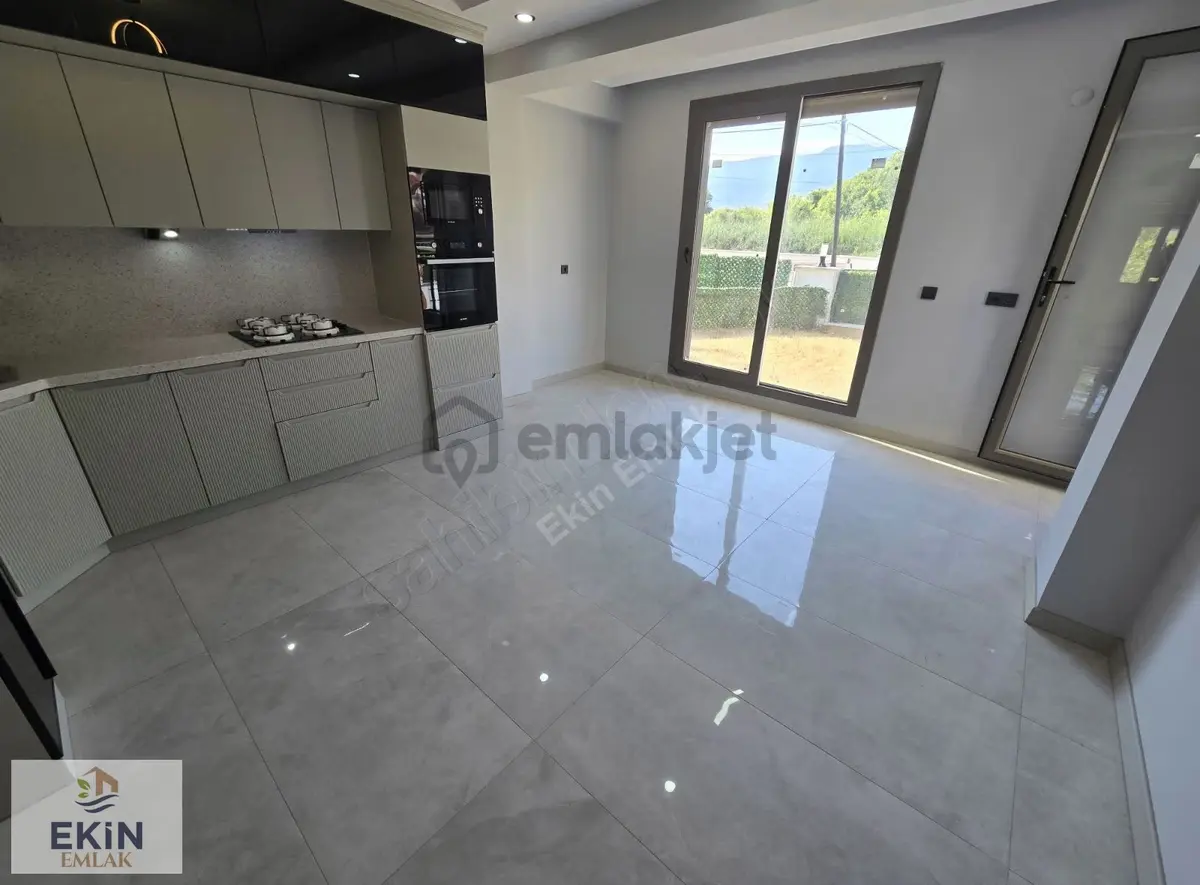 Ekin'den Güre'nin Nezih Yerinde Denize 2dk Sıfır Villa! - 3
