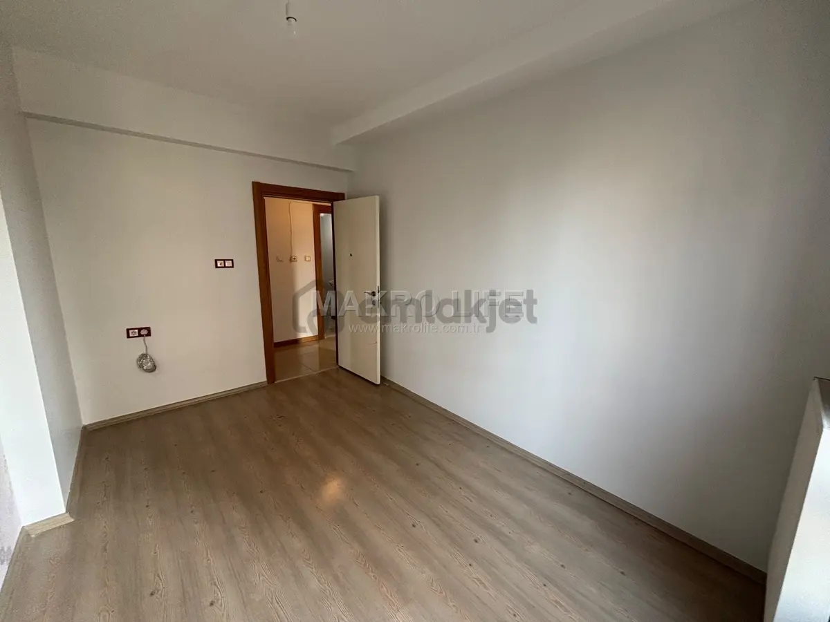 Bağcılar Nevruz Park Civarı Kiralık 4+1 Daire - 11