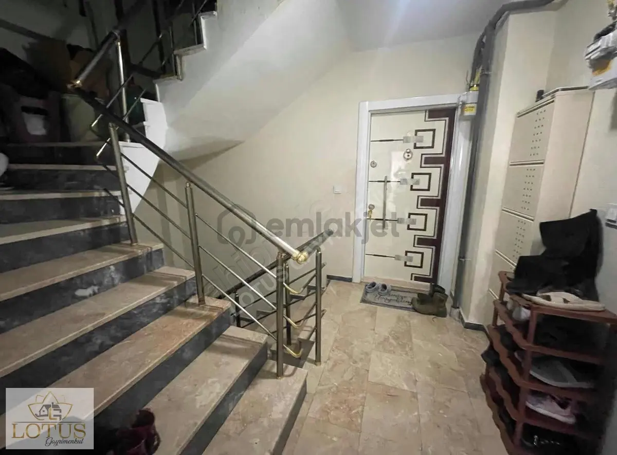 Kartepe Ataevler De Yürüyüş Yoluna Cepheli 4+1 160m2 Satılık - 28